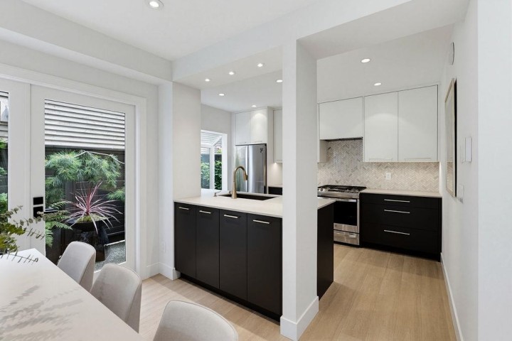 Photo 9 at 3420 W 1st Avenue, Kitsilano, Vancouver West