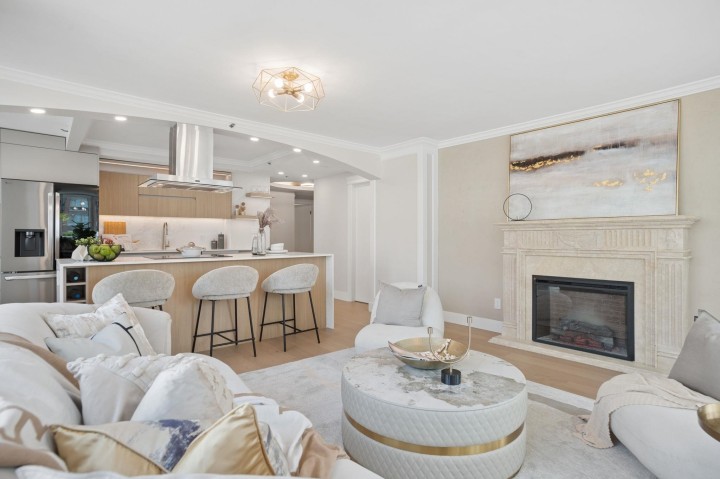 Photo 12 at 504 - 1501 Howe Street, Yaletown, Vancouver West