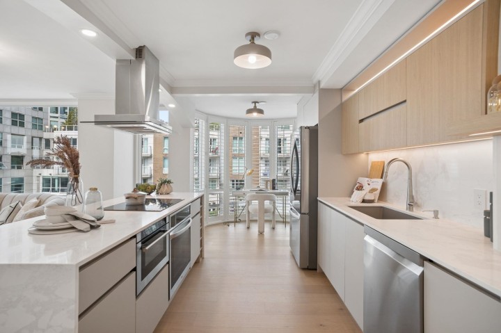 Photo 22 at 504 - 1501 Howe Street, Yaletown, Vancouver West