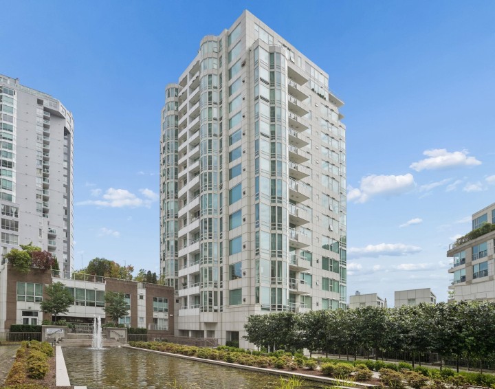 Photo 7 at 504 - 1501 Howe Street, Yaletown, Vancouver West