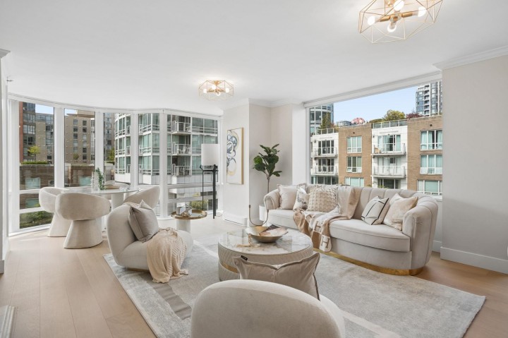 Photo 10 at 504 - 1501 Howe Street, Yaletown, Vancouver West