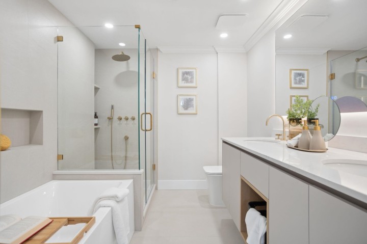 Photo 25 at 504 - 1501 Howe Street, Yaletown, Vancouver West