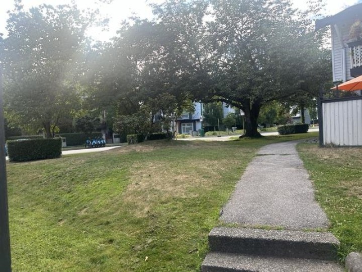 Photo 15 at 36 - 882 Premier Street, Lynnmour, North Vancouver