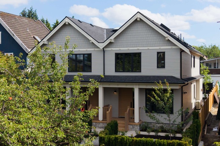 Photo 1 at 2 - 242 E 20th Avenue, Main, Vancouver East