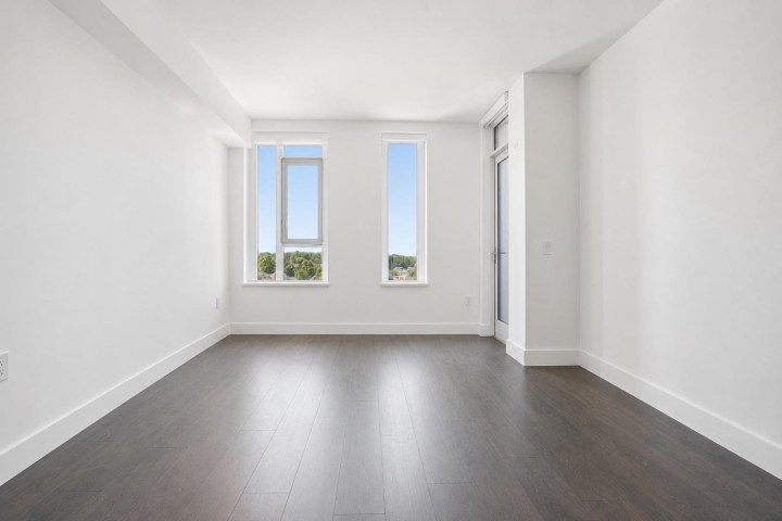 Photo 3 at 507 - 2435 Kingsway, Collingwood VE, Vancouver East