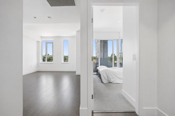 Photo 5 at 507 - 2435 Kingsway, Collingwood VE, Vancouver East
