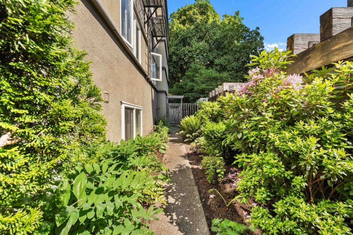 Photo 36 at 8 - 2296 W 39th Avenue, Kerrisdale, Vancouver West