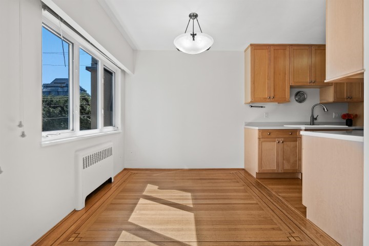 Photo 14 at 8 - 2296 W 39th Avenue, Kerrisdale, Vancouver West