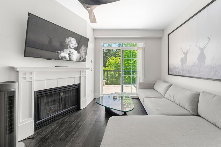 Photo 2 at 404 - 5605 Hampton Place, University VW, Vancouver West