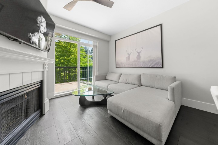 Photo 3 at 404 - 5605 Hampton Place, University VW, Vancouver West