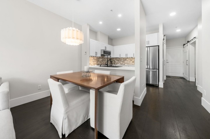 Photo 11 at 404 - 5605 Hampton Place, University VW, Vancouver West
