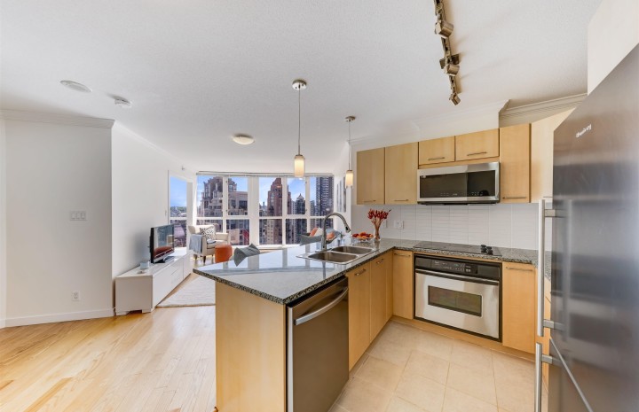 Photo 16 at 2206 - 1199 Seymour Street, Downtown VW, Vancouver West