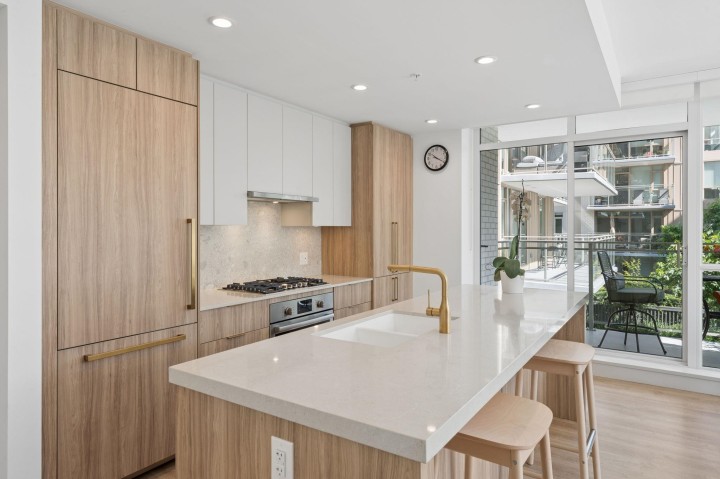 Photo 6 at 206 - 2325 Emery Court, Lynn Valley, North Vancouver