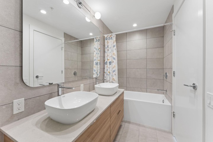 Photo 13 at 206 - 2325 Emery Court, Lynn Valley, North Vancouver