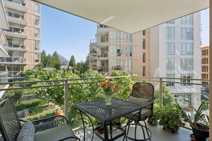 Photo 7 at 206 - 2325 Emery Court, Lynn Valley, North Vancouver
