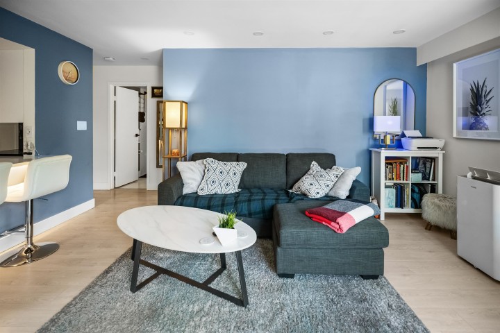 Photo 12 at 101 - 2121 W 6th Avenue, Kitsilano, Vancouver West