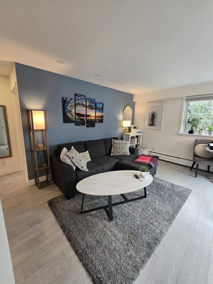 Photo 5 at 101 - 2121 W 6th Avenue, Kitsilano, Vancouver West