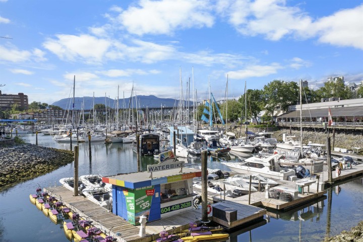 Photo 33 at 101 - 2121 W 6th Avenue, Kitsilano, Vancouver West
