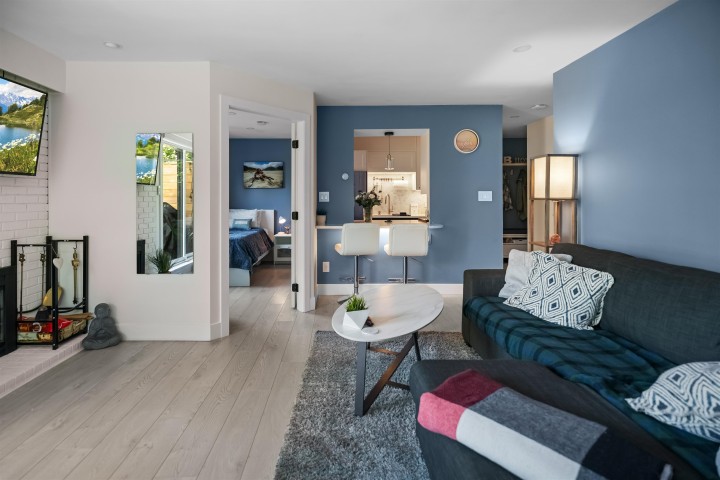 Photo 15 at 101 - 2121 W 6th Avenue, Kitsilano, Vancouver West