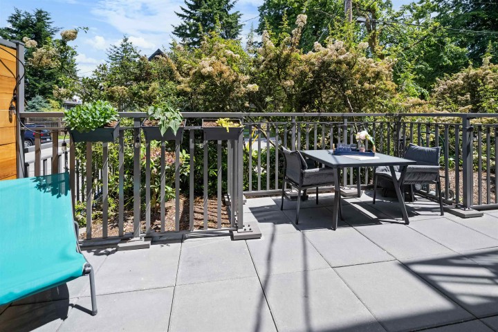 Photo 8 at 101 - 2121 W 6th Avenue, Kitsilano, Vancouver West