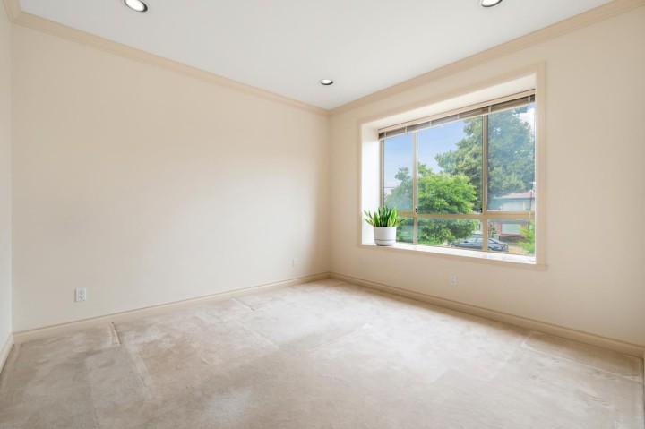 Photo 12 at 6520 Doman Street, Killarney VE, Vancouver East