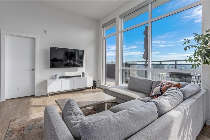 Photo 11 at 403 - 615 E 3rd Street, Lower Lonsdale, North Vancouver