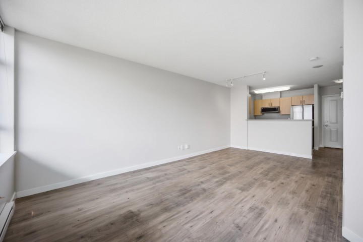 Photo 11 at 1503 - 3520 Crowley Drive, Collingwood VE, Vancouver East