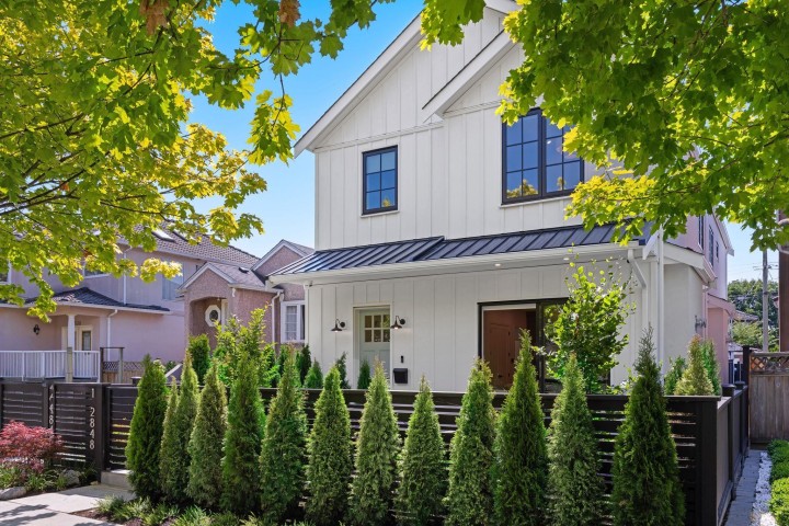 Photo 1 at 2 - 2848 W 19th Avenue, Arbutus, Vancouver West