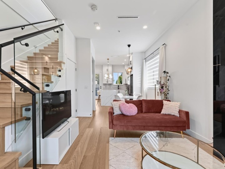 Photo 1 at 2977 E 42nd Avenue, Killarney VE, Vancouver East
