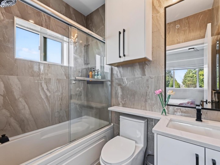 Photo 18 at 2977 E 42nd Avenue, Killarney VE, Vancouver East