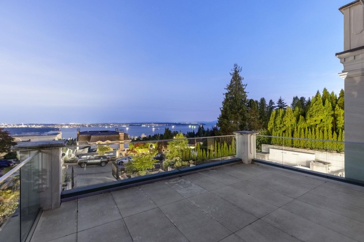 Photo 38 at 2185 Westhill Wynd, Westhill, West Vancouver