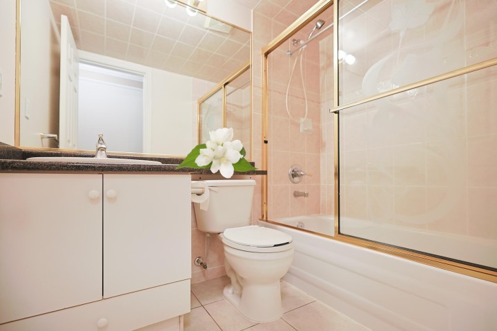 Photo 20 at 6915 Dumfries Street, Knight, Vancouver East