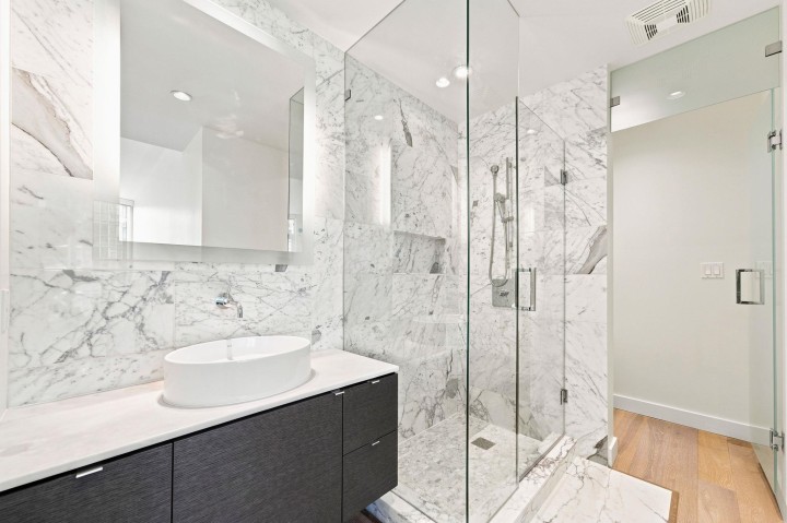 Photo 12 at 802 - 1409 W Pender Street, Coal Harbour, Vancouver West