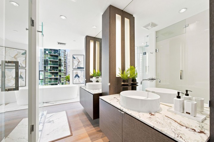 Photo 9 at 802 - 1409 W Pender Street, Coal Harbour, Vancouver West