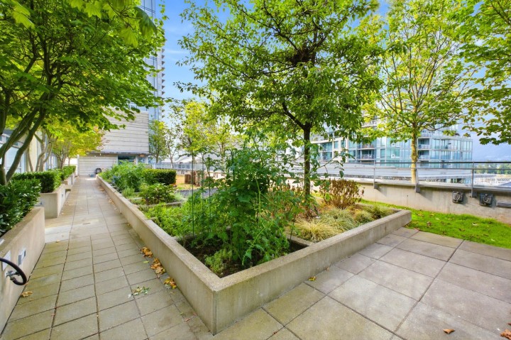 Photo 29 at 802 - 1409 W Pender Street, Coal Harbour, Vancouver West