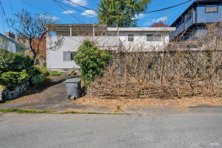 Photo 13 at 7790 Elliott Street, Fraserview VE, Vancouver East