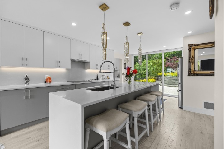 Photo 18 at 738 Sylvan Avenue, Canyon Heights NV, North Vancouver
