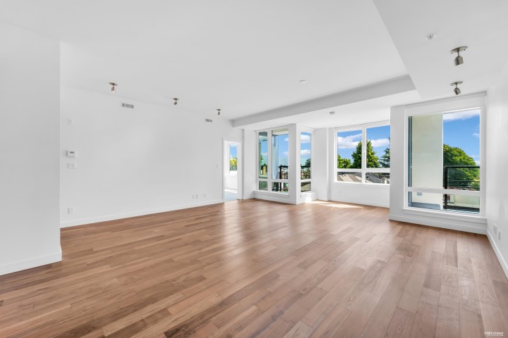 Photo 3 at 406 - 4408 Cambie Street, Cambie, Vancouver West