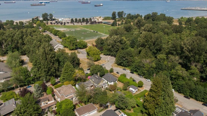 Photo 2 at 1825 Discovery Street, Point Grey, Vancouver West