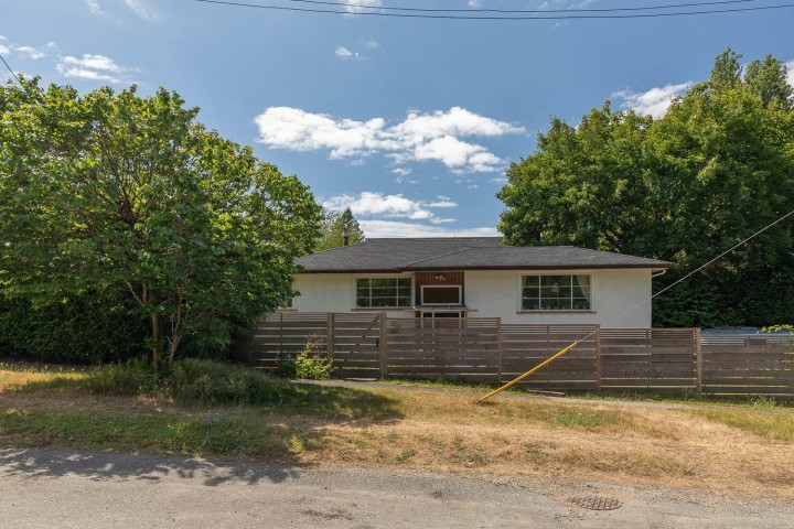 Photo 6 at 1825 Discovery Street, Point Grey, Vancouver West