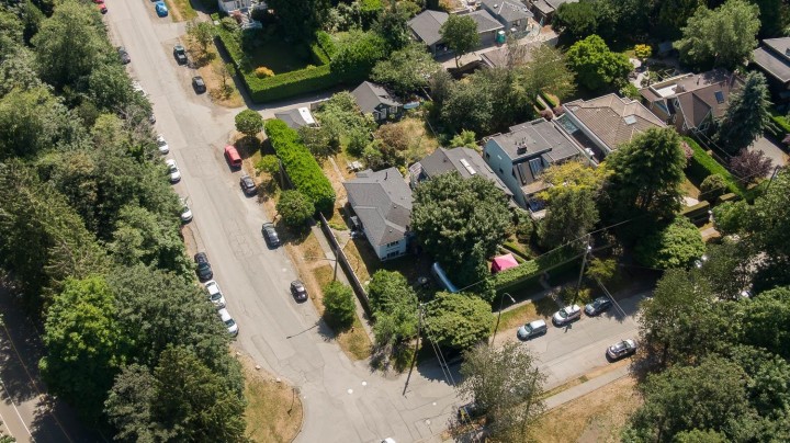 Photo 4 at 1825 Discovery Street, Point Grey, Vancouver West