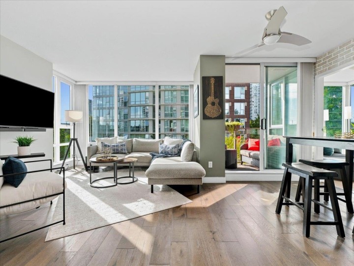 Photo 2 at 608 - 1495 Richards Street, Yaletown, Vancouver West