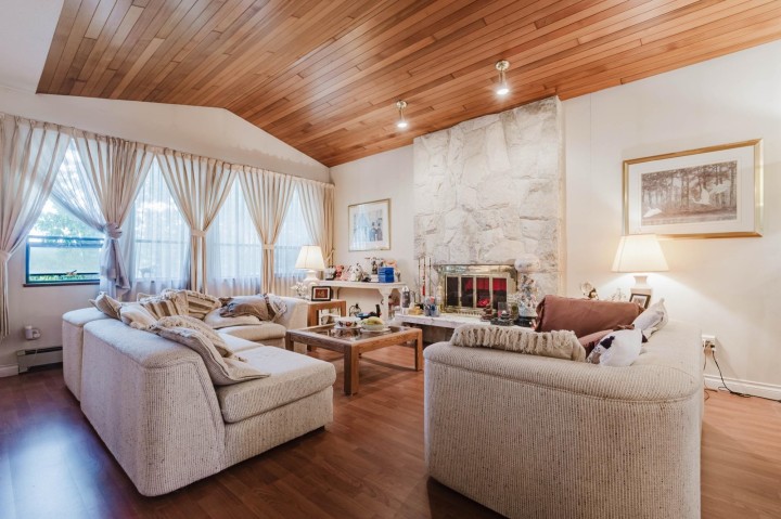 Photo 3 at 3230 Garden Drive, Grandview Woodland, Vancouver East