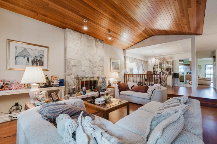 Photo 5 at 3230 Garden Drive, Grandview Woodland, Vancouver East