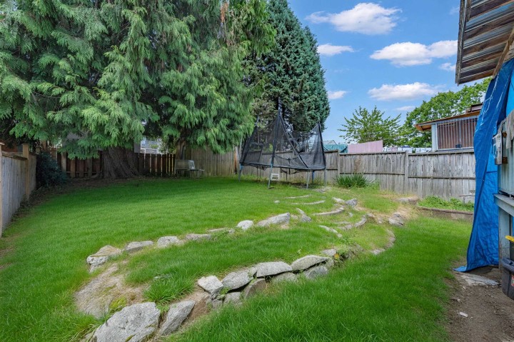Photo 22 at 4987 Hoy Street, Collingwood VE, Vancouver East