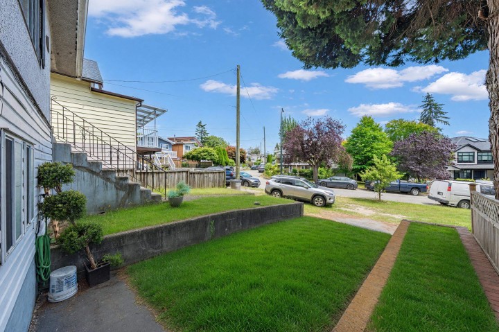 Photo 20 at 4987 Hoy Street, Collingwood VE, Vancouver East