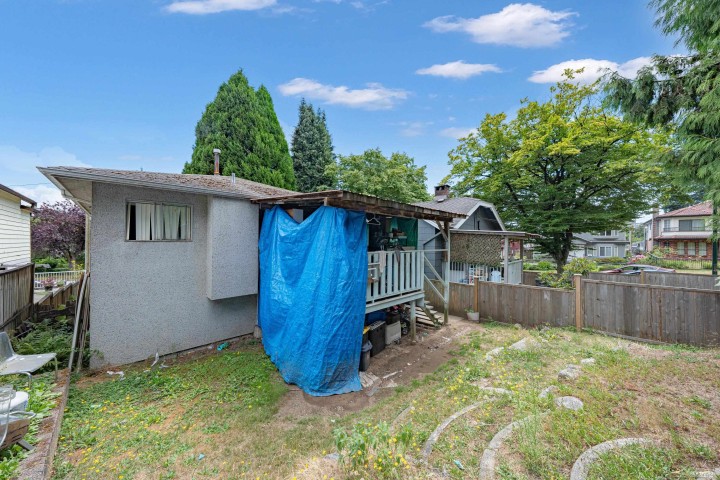 Photo 38 at 4987 Hoy Street, Collingwood VE, Vancouver East