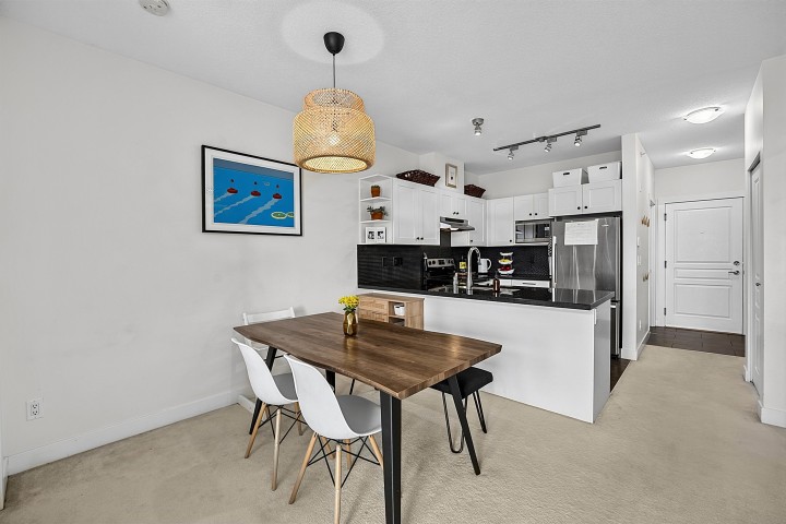Photo 6 at 417 - 4550 Fraser Street, Fraser VE, Vancouver East