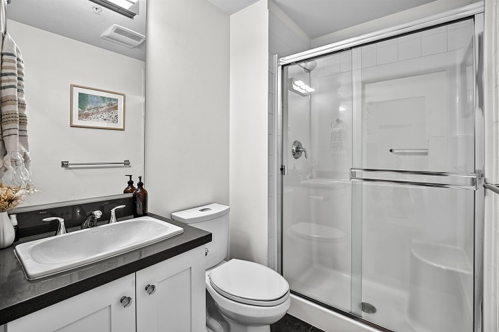 Photo 18 at 417 - 4550 Fraser Street, Fraser VE, Vancouver East