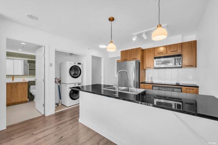Photo 5 at 1705 - 1155 Seymour Street, Downtown VW, Vancouver West